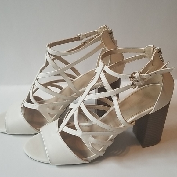 Shoes - Picture 3 of 4